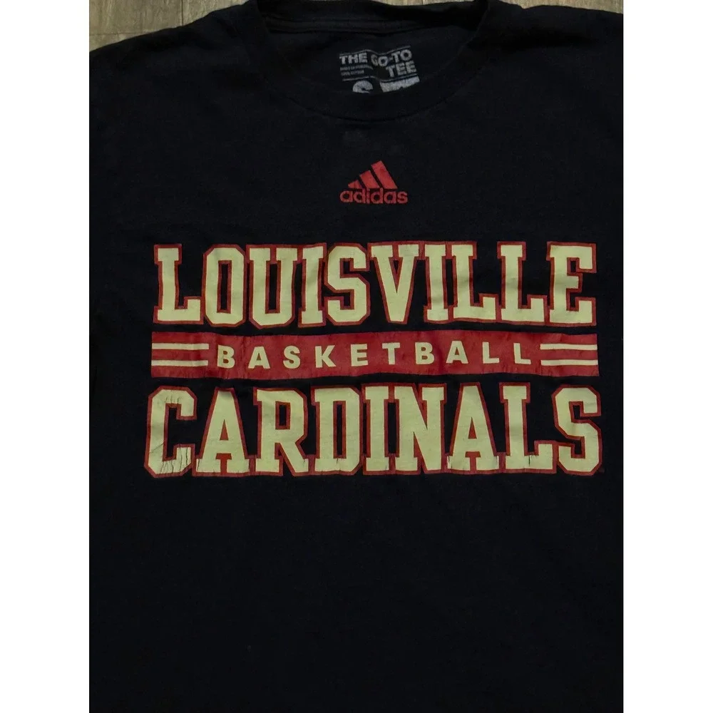 Adidas Louisville Basketball Cardinals T-Shirt Mens Small Black Go-To Tee NCAA